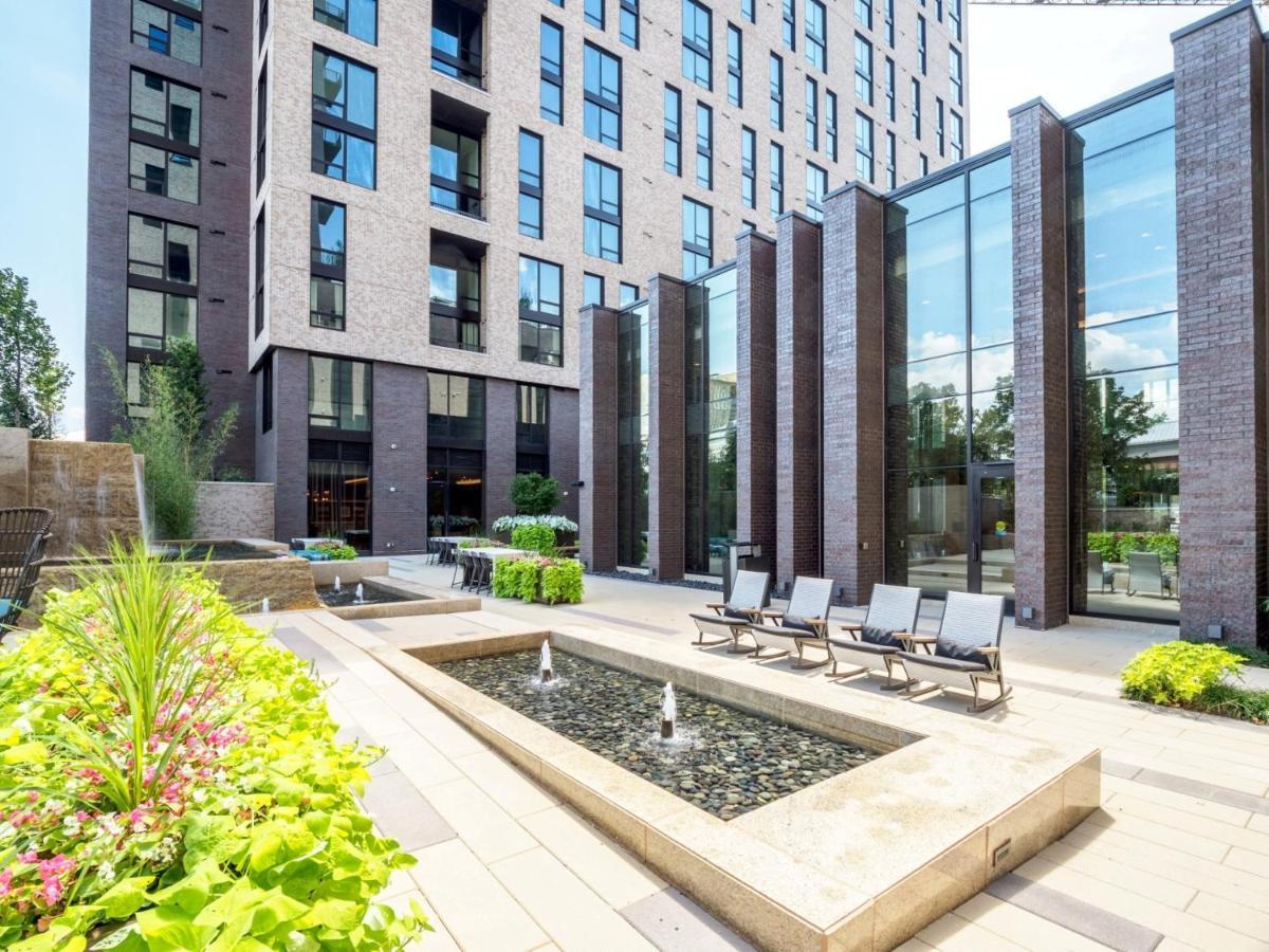Bluebird Suites At Reston Town Center Dış mekan fotoğraf