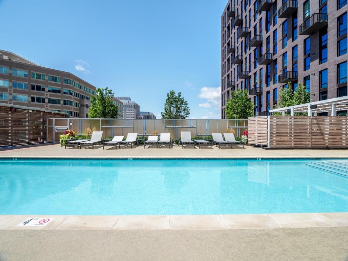 Bluebird Suites At Reston Town Center Dış mekan fotoğraf