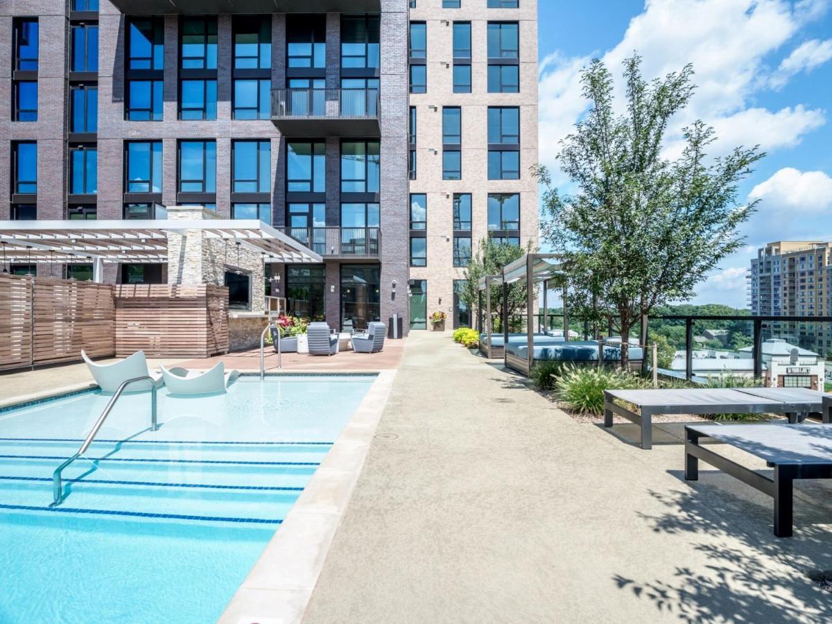 Bluebird Suites At Reston Town Center Dış mekan fotoğraf